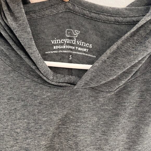 Vineyard Vines Edgartown T-Shirt Hoodie Mens Small Gray Striped Lightweight - Picture 6 of 7